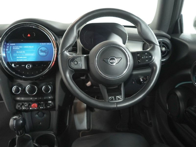 2021 (71) MINI CONVERTIBLE 1.5 Cooper Exclusive 2dr 5351132
