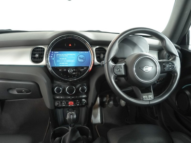 2021 (71) MINI CONVERTIBLE 1.5 Cooper Exclusive 2dr 5351129