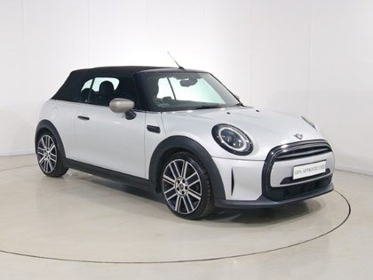 2021 (71) MINI CONVERTIBLE 1.5 Cooper Exclusive 2dr