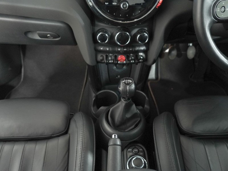 2021 (71) MINI CONVERTIBLE 1.5 Cooper Exclusive 2dr 5351131