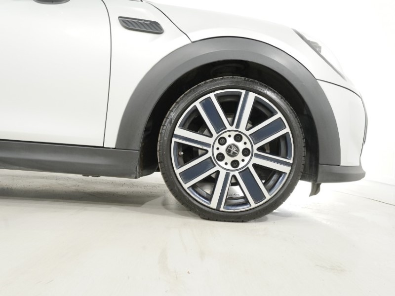 2021 (71) MINI CONVERTIBLE 1.5 Cooper Exclusive 2dr 5351140