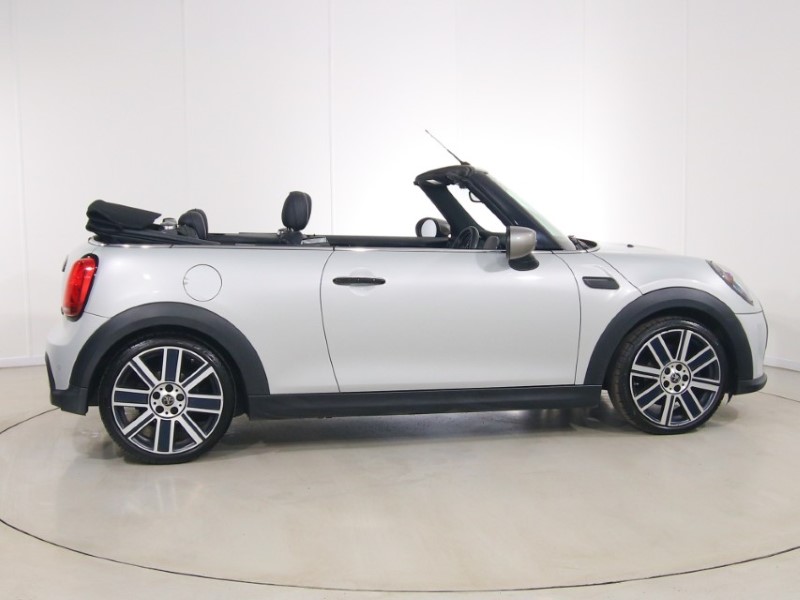 2021 (71) MINI CONVERTIBLE 1.5 Cooper Exclusive 2dr 5351177