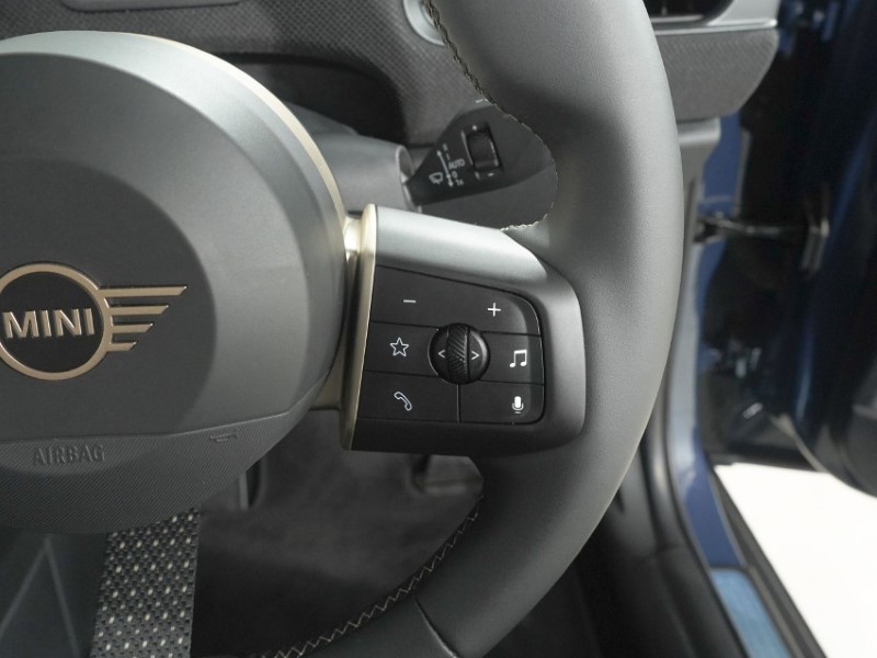 2026 (26) MINI COOPER 1.5 C Exclusive 5dr Auto 5784398