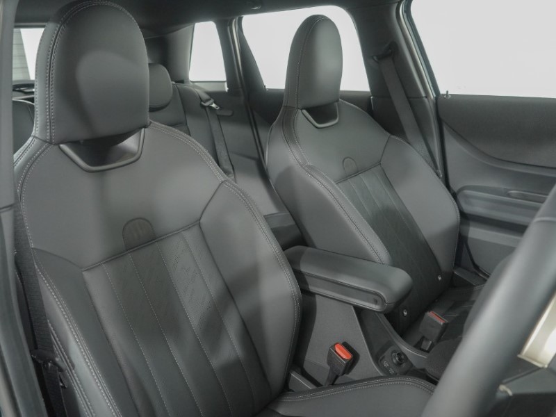 2026 (26) MINI COOPER 1.5 C Exclusive 5dr Auto 5784396