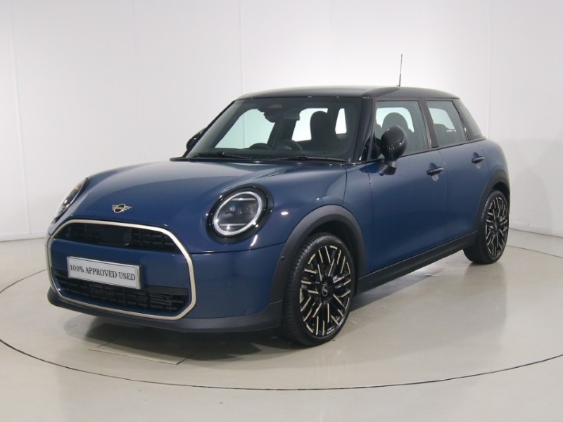 2026 (26) MINI COOPER 1.5 C Exclusive 5dr Auto 5784426