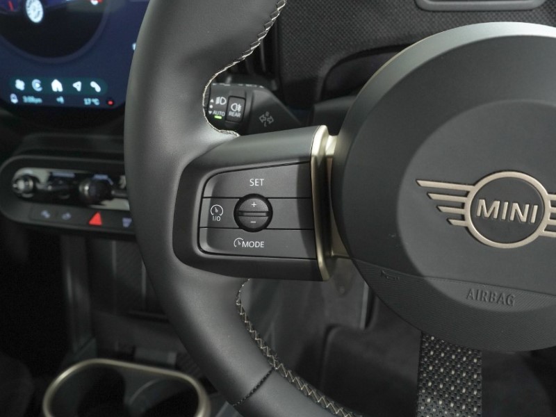 2026 (26) MINI COOPER 1.5 C Exclusive 5dr Auto 5784397