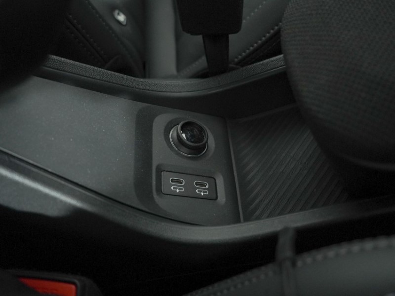 2026 (26) MINI COOPER 1.5 C Exclusive 5dr Auto 5784416