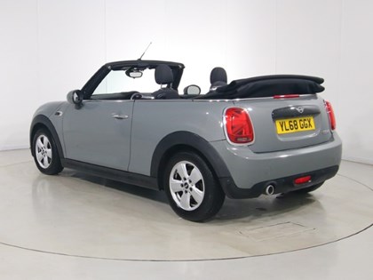 2018 (68) MINI CONVERTIBLE 1.5 Cooper Classic II 2dr Auto