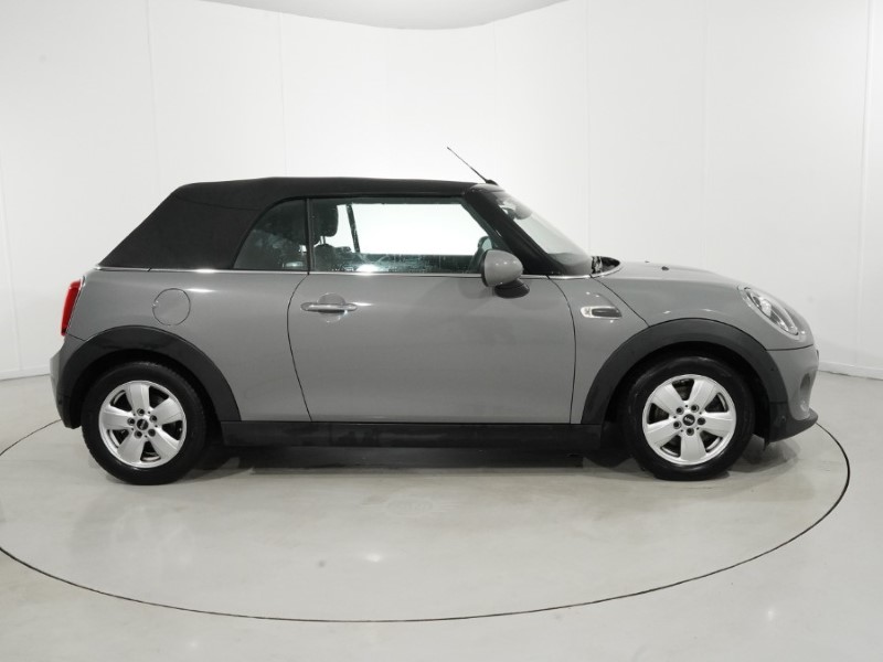 2018 (68) MINI CONVERTIBLE 1.5 Cooper Classic II 2dr Auto 5360281