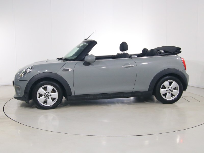 2018 (68) MINI CONVERTIBLE 1.5 Cooper Classic II 2dr Auto 5360324