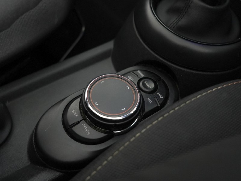 2018 (68) MINI CONVERTIBLE 1.5 Cooper Classic II 2dr Auto 5360316