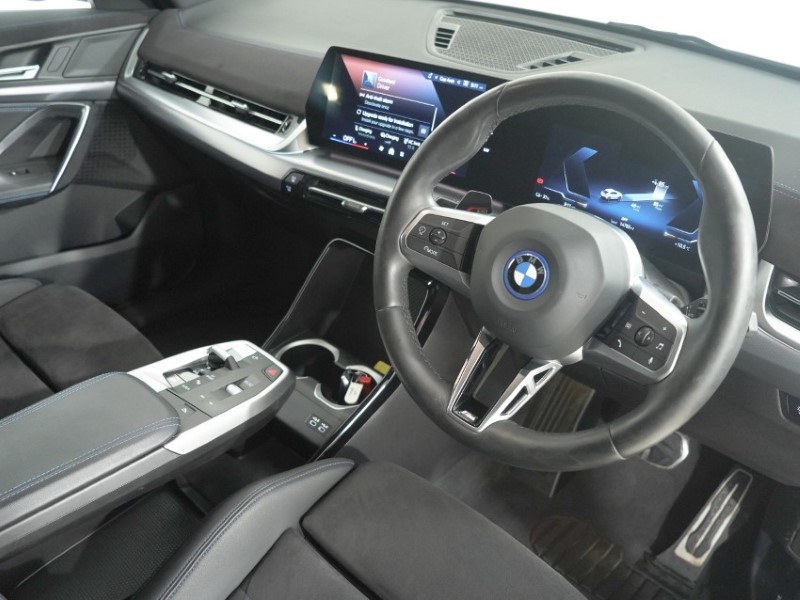 2024 (24) BMW iX2 150kW eDrive20 M Sport 65kWh 5dr Auto 5373391
