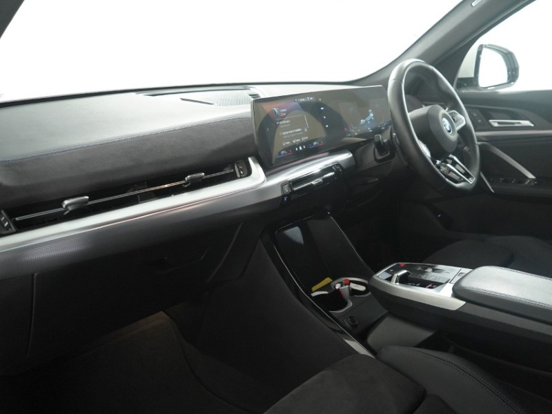 2024 (24) BMW iX2 150kW eDrive20 M Sport 65kWh 5dr Auto 5373377
