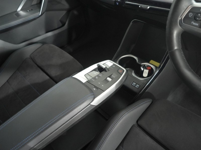 2024 (24) BMW iX2 150kW eDrive20 M Sport 65kWh 5dr Auto 5373392