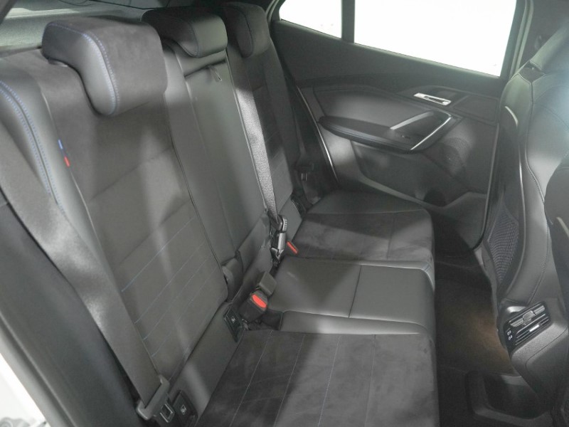 2024 (24) BMW iX2 150kW eDrive20 M Sport 65kWh 5dr Auto 5373390