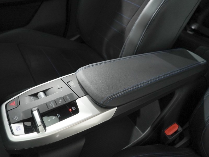 2024 (24) BMW iX1 xDrive30 M Sport 65kWh 5375010
