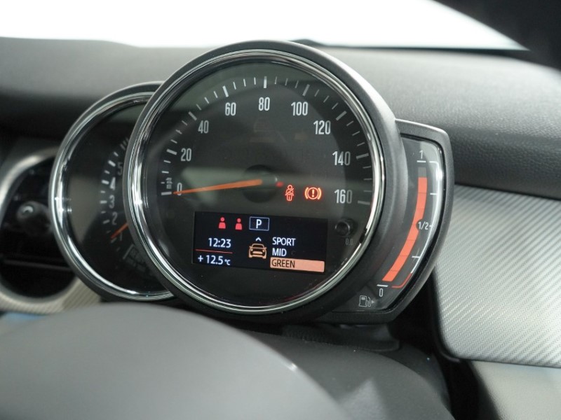 2022 (72) MINI HATCHBACK 1.5 Cooper Exclusive 3dr Auto 5364944