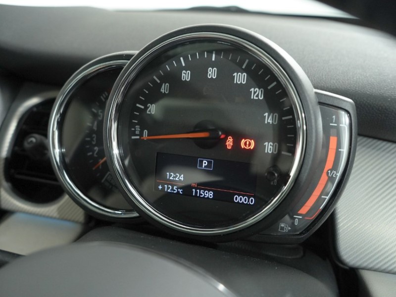 2022 (72) MINI HATCHBACK 1.5 Cooper Exclusive 3dr Auto 5364948