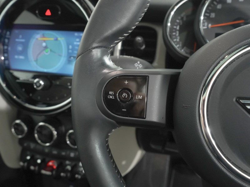 2022 (72) MINI HATCHBACK 1.5 Cooper Exclusive 3dr Auto 5364927