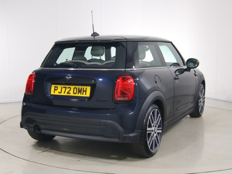 2022 (72) MINI HATCHBACK 1.5 Cooper Exclusive 3dr Auto 5364956