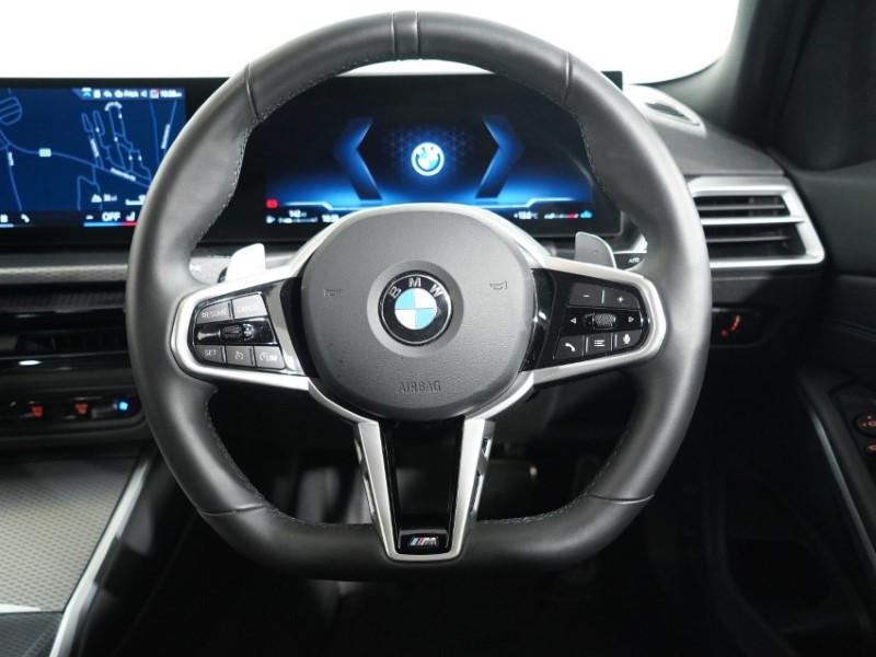 2025 (75) BMW 3 SERIES 320i M Sport 4dr Step Auto 5359944