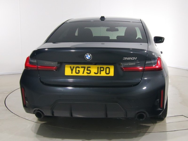 2025 (75) BMW 3 SERIES 320i M Sport 4dr Step Auto 5359985