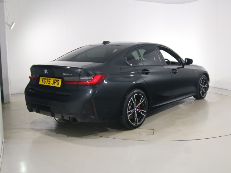2025 (75) BMW 3 SERIES 320i M Sport 4dr Step Auto 5359986