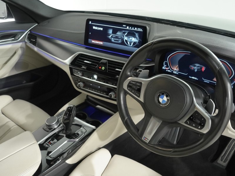 2020 (70) BMW 5 SERIES 520d MHT M Sport 4dr Step Auto 5370262