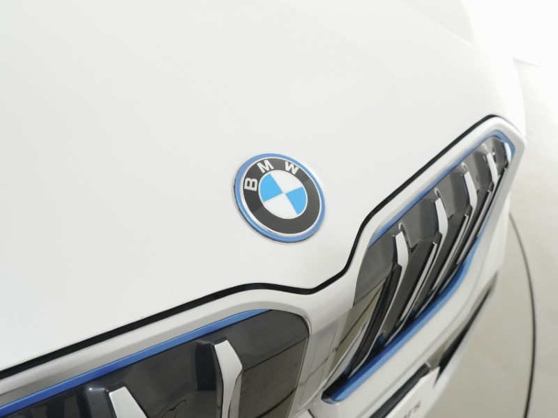 2023 (23) BMW iX1 230kW xDrive30 M Sport 65kWh 5dr Auto 5377412