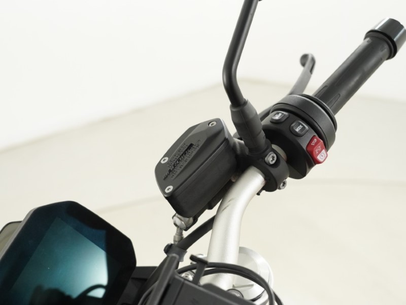 2024 (74) BMW Motorrad F900 R (20MY) 5462614