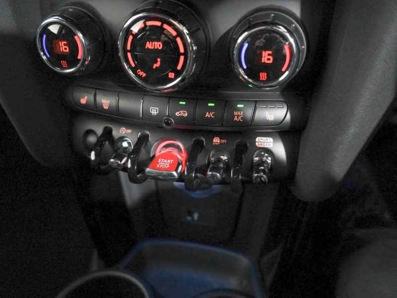 2024 (24) MINI HATCHBACK 1.5 Cooper Sport Premium 3dr Auto 5387620