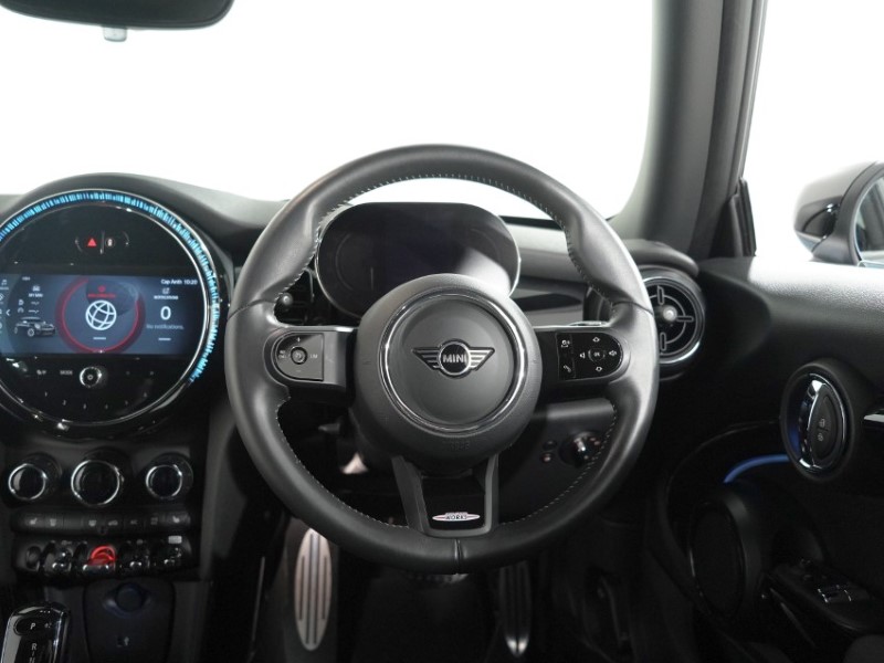2024 (24) MINI HATCHBACK 1.5 Cooper Sport Premium 3dr Auto 5387587