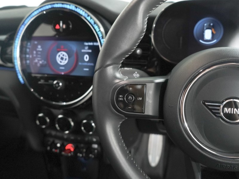 2024 (24) MINI HATCHBACK 1.5 Cooper Sport Premium 3dr Auto 5387604