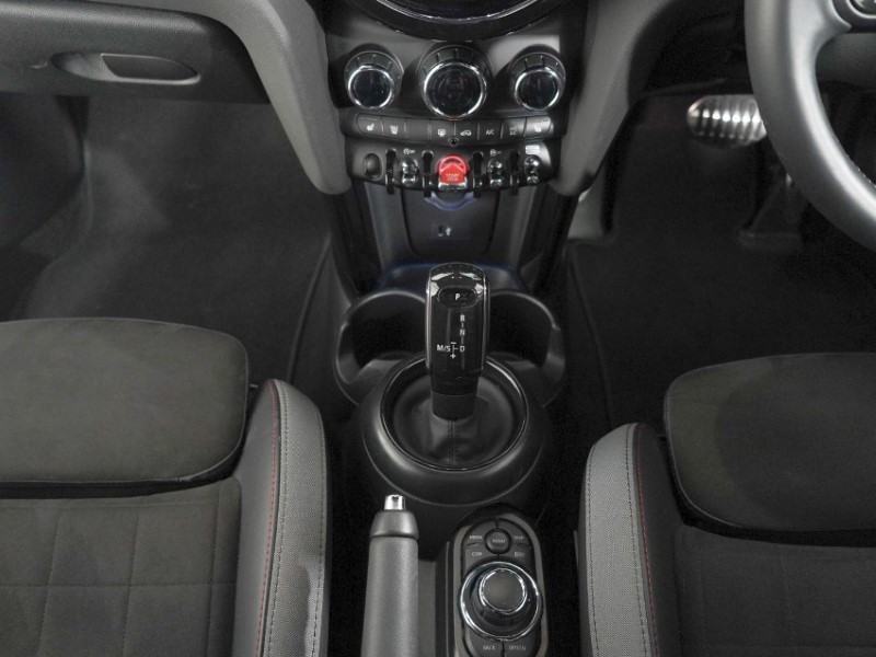 2024 (24) MINI HATCHBACK 1.5 Cooper Sport Premium 3dr Auto 5387586