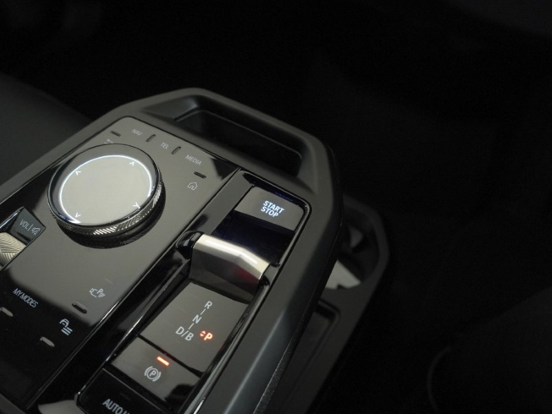 2026 (76) BMW iX xDrive40 M Sport 76.6kWh 5407780