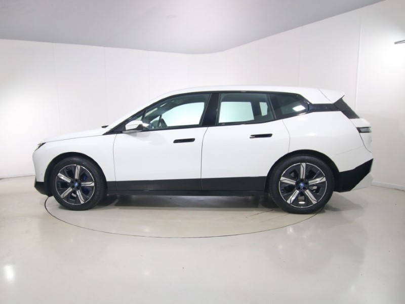 2026 (76) BMW iX xDrive40 M Sport 76.6kWh 5407800
