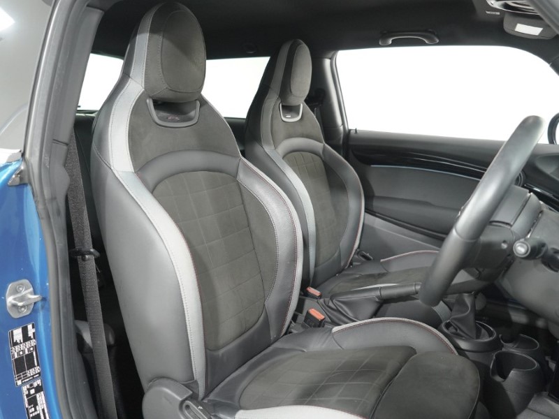 2022 (22) MINI HATCHBACK 1.5 Cooper Sport 3dr 5422592