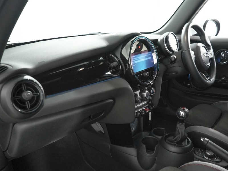 2022 (22) MINI HATCHBACK 1.5 Cooper Sport 3dr 5422586