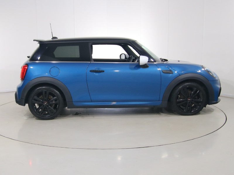 2022 (22) MINI HATCHBACK 1.5 Cooper Sport 3dr 5422621