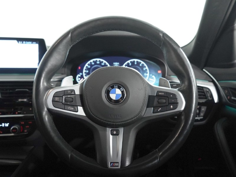 2019 (19) BMW 5 SERIES 540i xDrive M Sport 4dr Auto 5472410