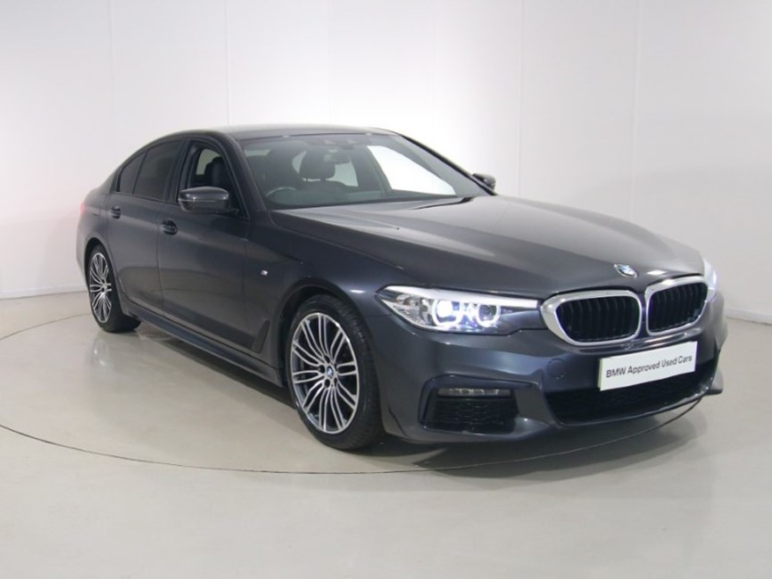 2019 (19) BMW 5 SERIES 540i xDrive M Sport 4dr Auto