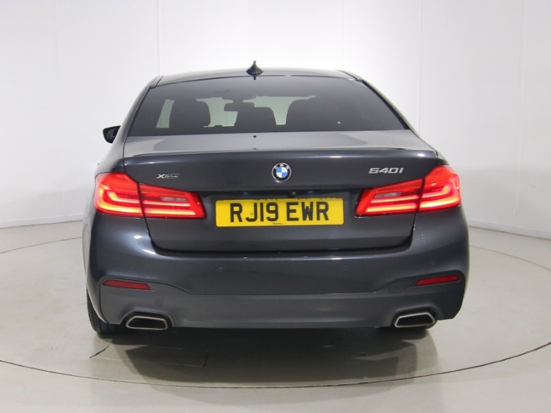 2019 (19) BMW 5 SERIES 540i xDrive M Sport 4dr Auto 5472447