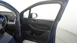 2025 (75) BMW 2 SERIES 220i MHT Sport 5dr DCT 5411282
