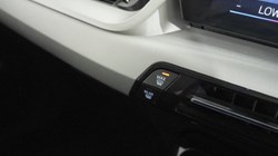2025 (75) BMW 2 SERIES 220i MHT Sport 5dr DCT 5411305