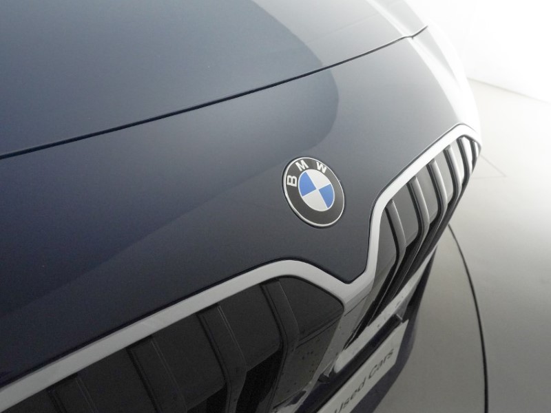 2025 (75) BMW 2 SERIES 220i MHT Sport 5dr DCT 5411276