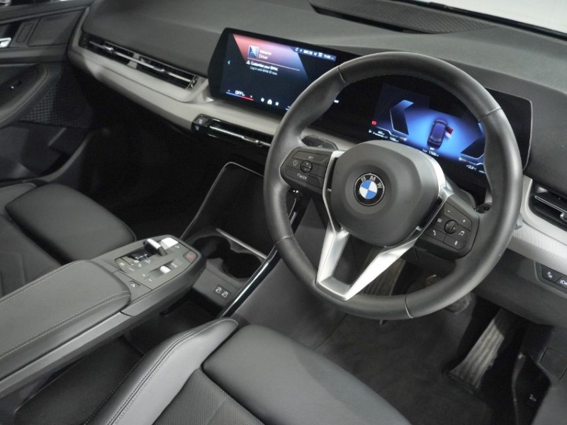 2025 (75) BMW 2 SERIES 220i MHT Sport 5dr DCT 5411285