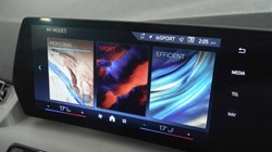 2025 (75) BMW 2 SERIES 220i MHT Sport 5dr DCT 5412966