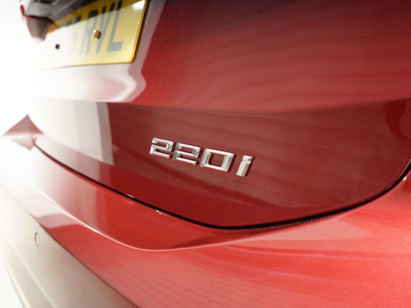 2025 (75) BMW 2 SERIES 220i MHT Sport 5dr DCT 5412929