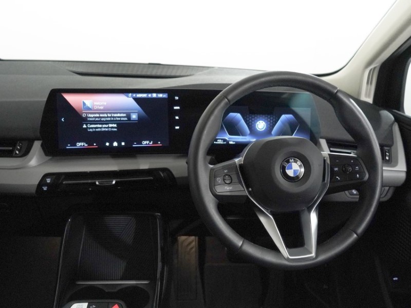 2025 (75) BMW 2 SERIES 220i MHT Sport 5dr DCT 5412938