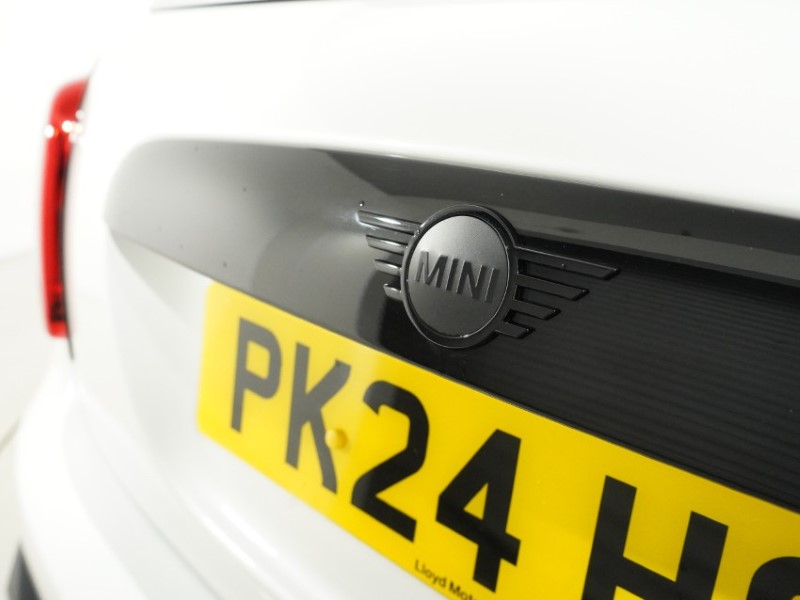 2024 (24) MINI CONVERTIBLE 1.5 Cooper Sport Premium 2dr Auto 5408523
